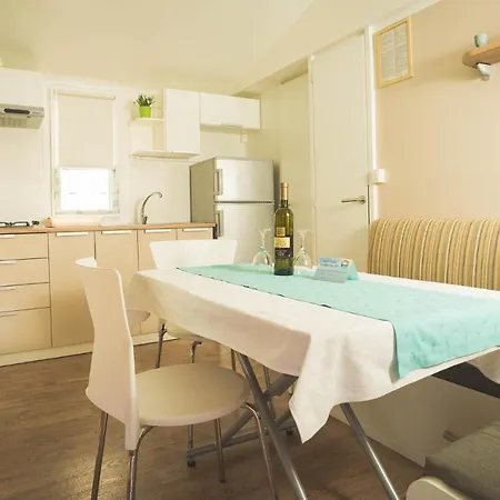 Mobile Homes Murter Ferienpark Jezera