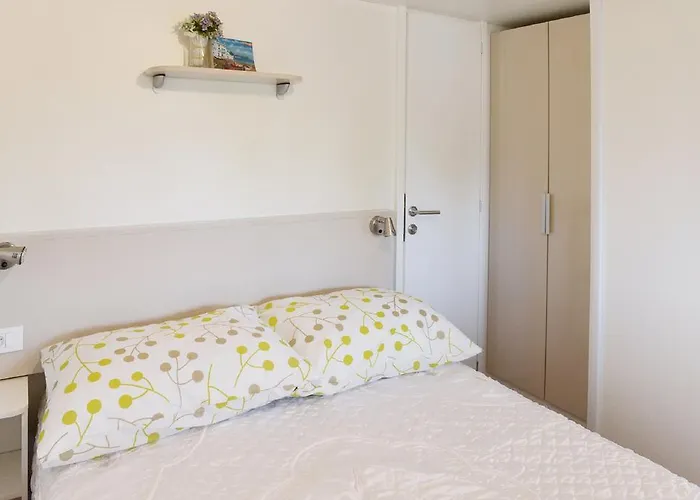 Village de vacances Mobile Homes Murter 4*