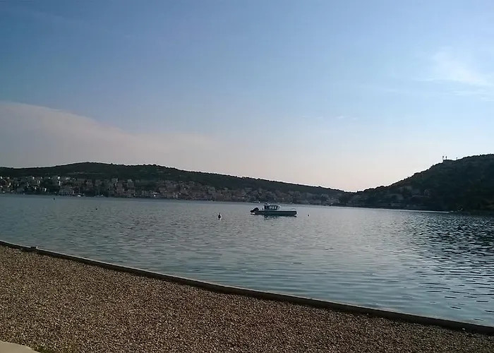 Mobile Homes Murter 耶泽拉